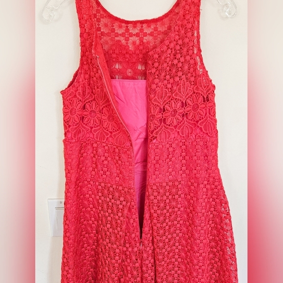 Monique Lhuillier Red Lace Sleeveless A Line Dress - Picture 7 of 16